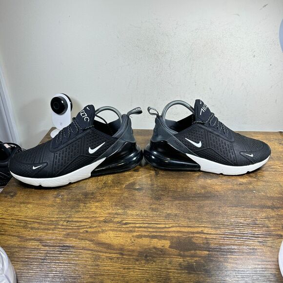 Nike Air Max 270 SE Black Summit White Black AR0499-001 Shoes Womens Size 9 - Picture 4 of 8